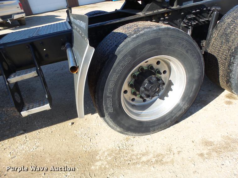 image for item DA3481 2012 International ProStar semi truck