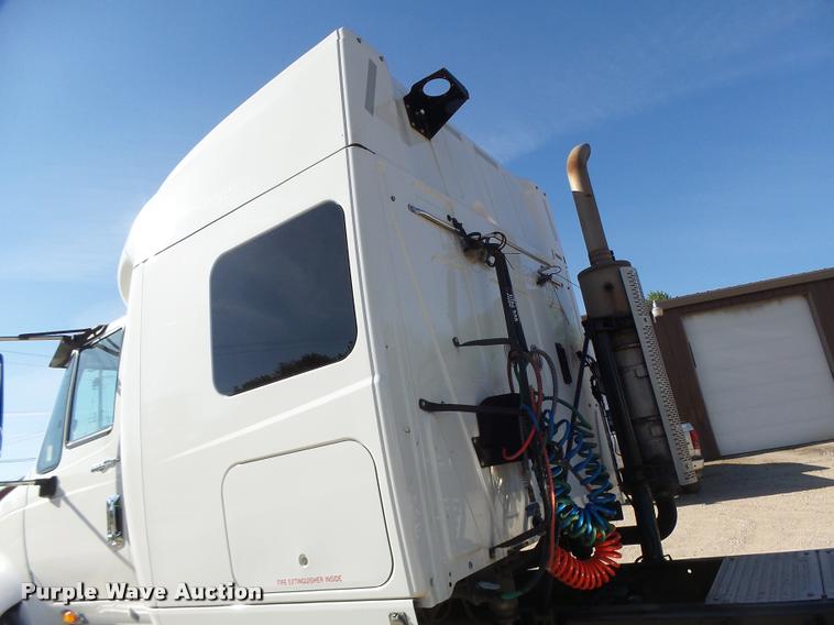 image for item DA3481 2012 International ProStar semi truck