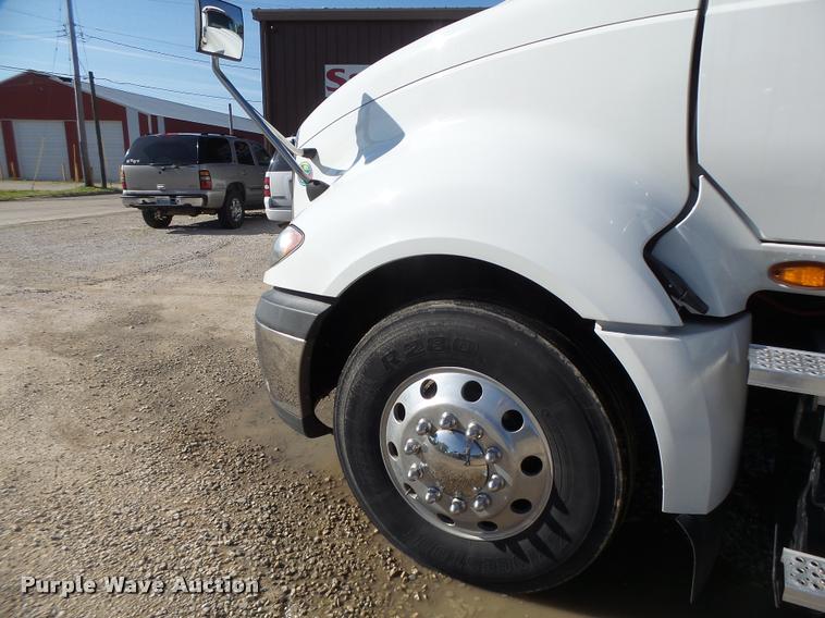 image for item DA3481 2012 International ProStar semi truck