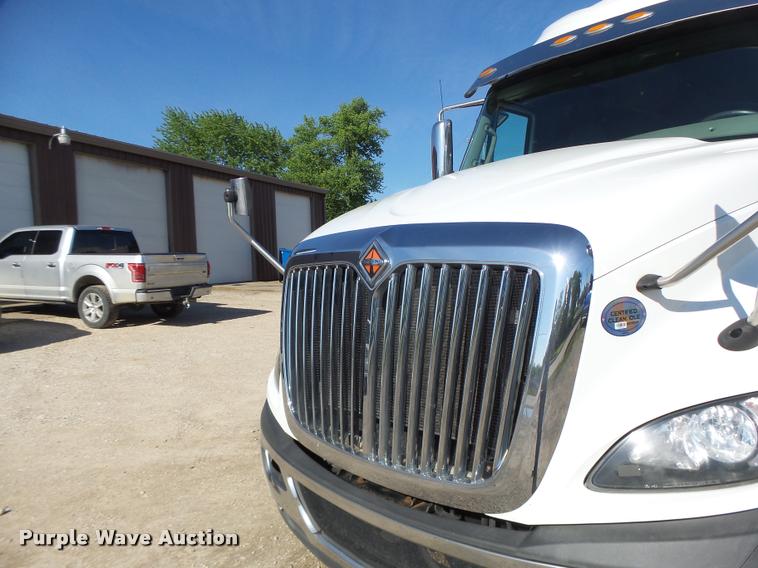 image for item DA3481 2012 International ProStar semi truck
