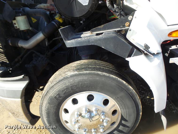 image for item DA3481 2012 International ProStar semi truck