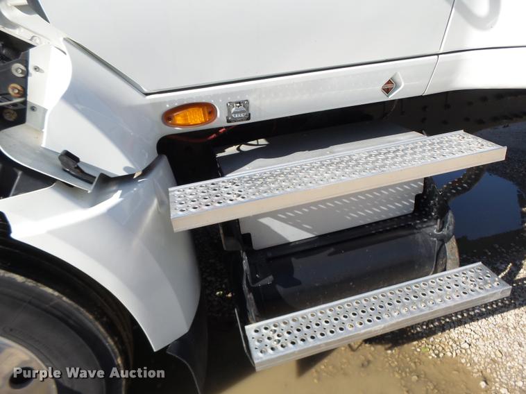 image for item DA3481 2012 International ProStar semi truck