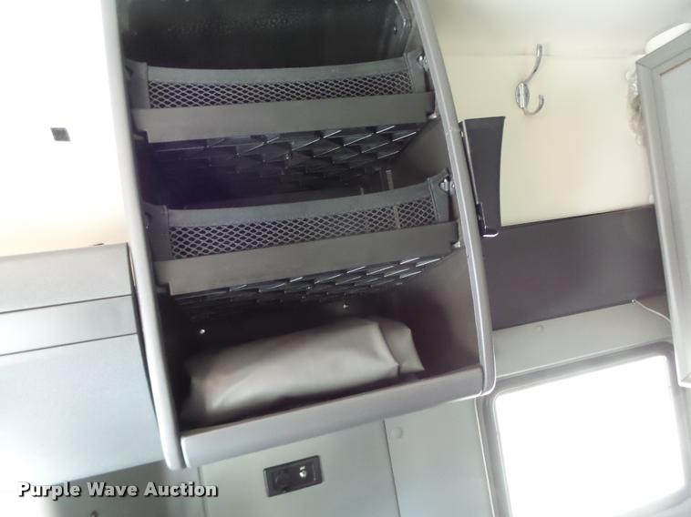 image for item DA3481 2012 International ProStar semi truck