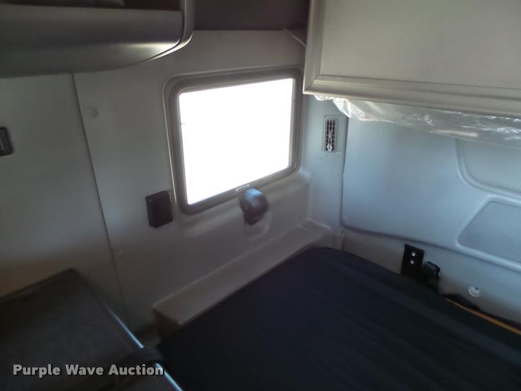 image for item DA3481 2012 International ProStar semi truck