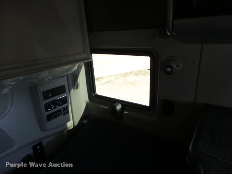 image for item DA3481 2012 International ProStar semi truck