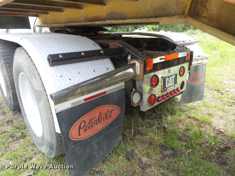 image for item DA6327 1996 Peterbilt 379 semi truck