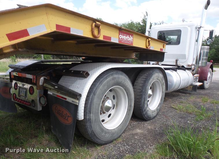 image for item DA6327 1996 Peterbilt 379 semi truck