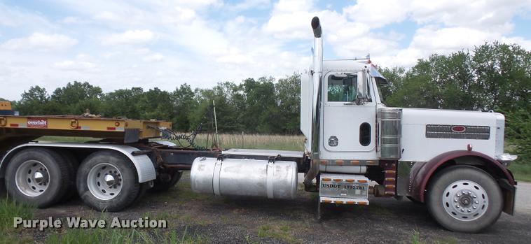 image for item DA6327 1996 Peterbilt 379 semi truck
