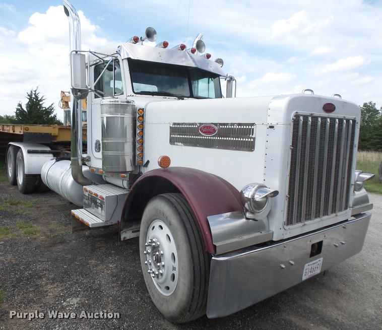 image for item DA6327 1996 Peterbilt 379 semi truck