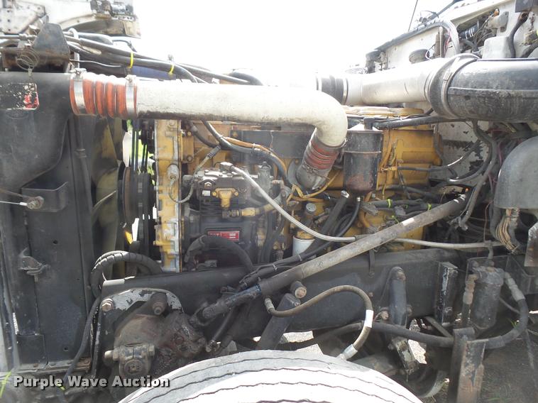 image for item DA6327 1996 Peterbilt 379 semi truck