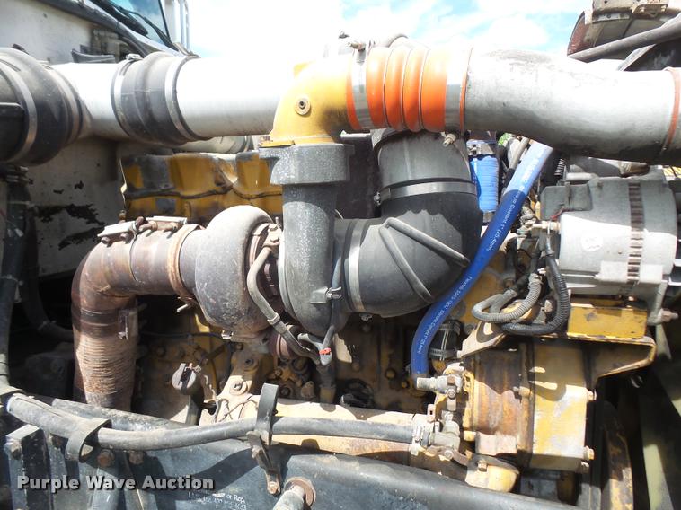 image for item DA6327 1996 Peterbilt 379 semi truck