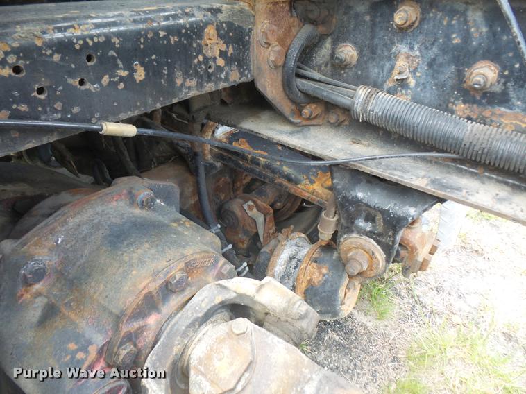 image for item DA6327 1996 Peterbilt 379 semi truck