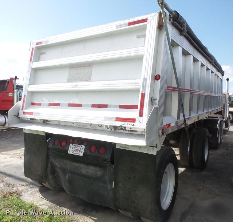 image for item DA6333 1992 CMC end dump trailer