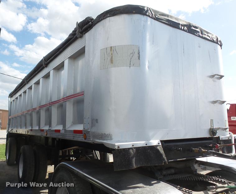 image for item DA6333 1992 CMC end dump trailer