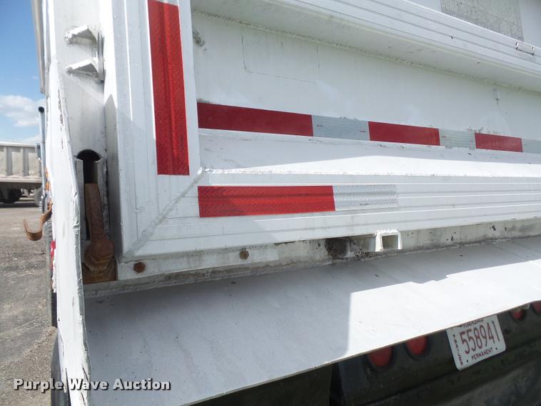 image for item DA6333 1992 CMC end dump trailer