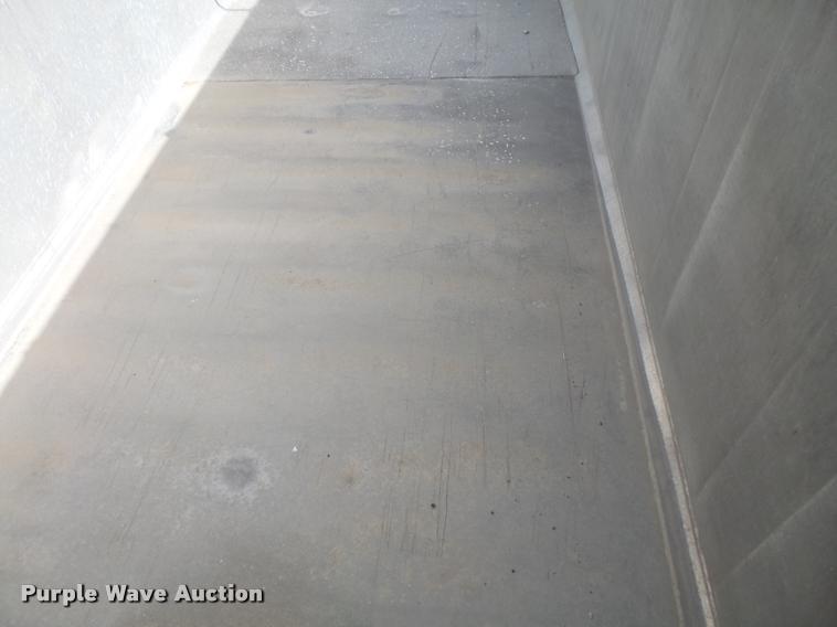 image for item DA6333 1992 CMC end dump trailer