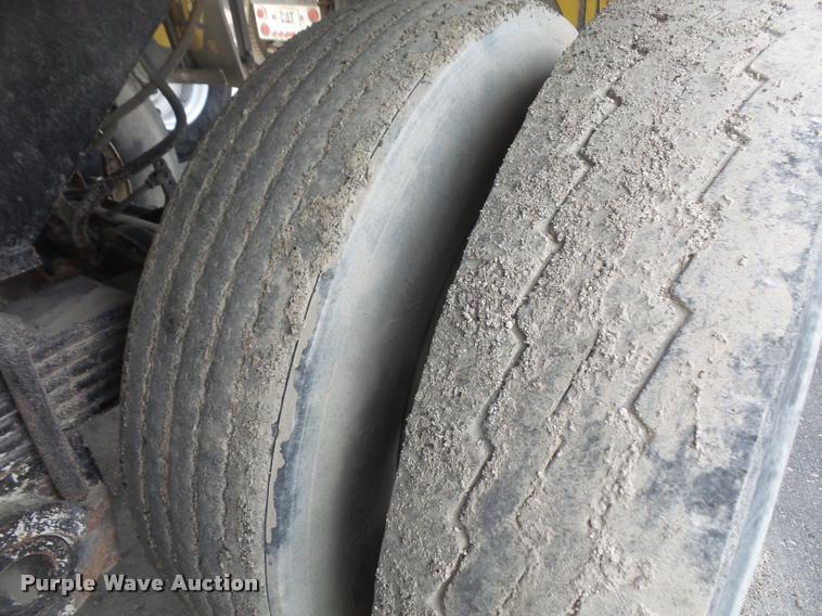 image for item DA6334 1980 CPS end dump trailer