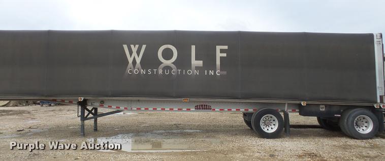 image for item DA8214 2006 Chaparral curtain trailer