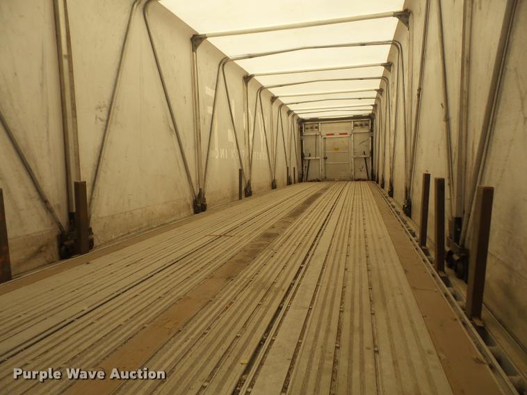 image for item DA8214 2006 Chaparral curtain trailer