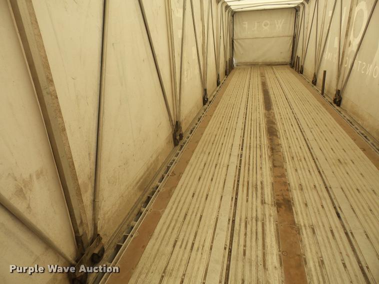 image for item DA8214 2006 Chaparral curtain trailer