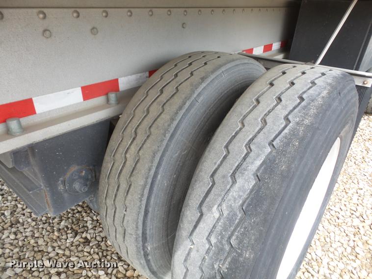 image for item DA8214 2006 Chaparral curtain trailer