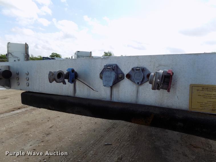 image for item DB2276 2000 Transcraft Eagle flatbed trailer