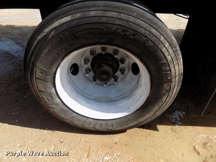 image for item DB2276 2000 Transcraft Eagle flatbed trailer