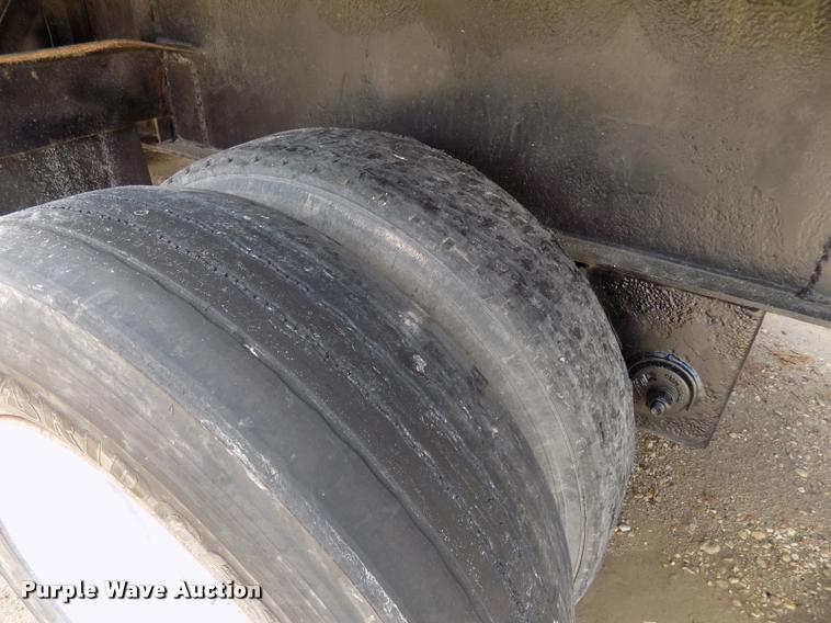 image for item DB2276 2000 Transcraft Eagle flatbed trailer