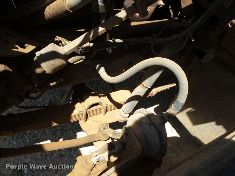 image for item DE9620 1987 International S1700 semi truck