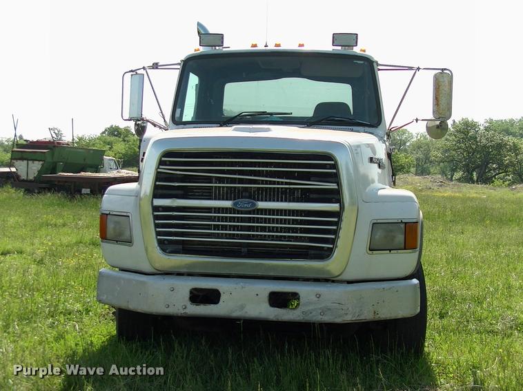 image for item DP9413 1996 Ford LTA9000 Aero Max semi truck
