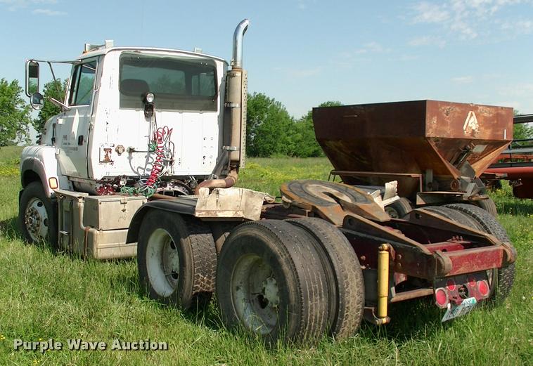 image for item DP9413 1996 Ford LTA9000 Aero Max semi truck