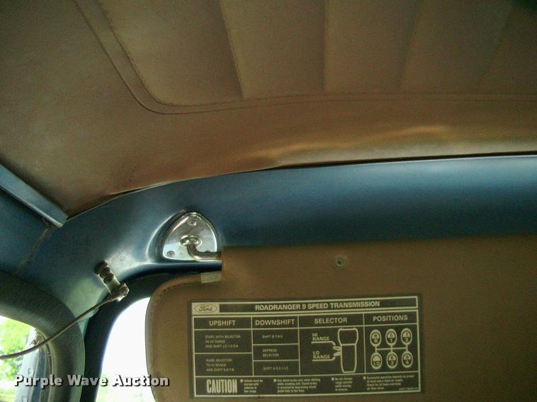 image for item DP9413 1996 Ford LTA9000 Aero Max semi truck