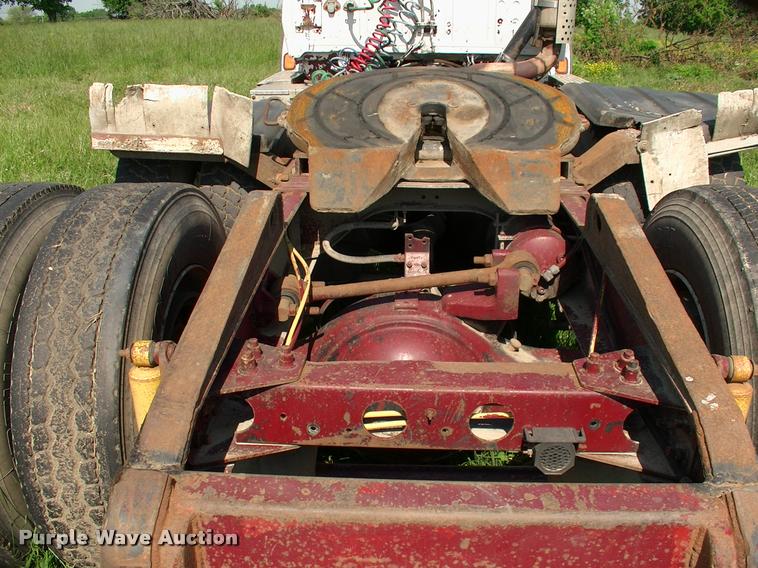 image for item DP9413 1996 Ford LTA9000 Aero Max semi truck