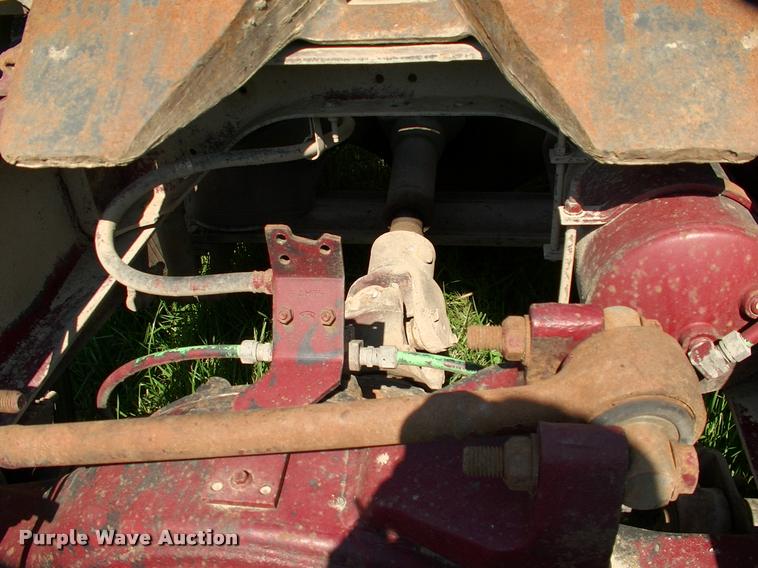 image for item DP9413 1996 Ford LTA9000 Aero Max semi truck