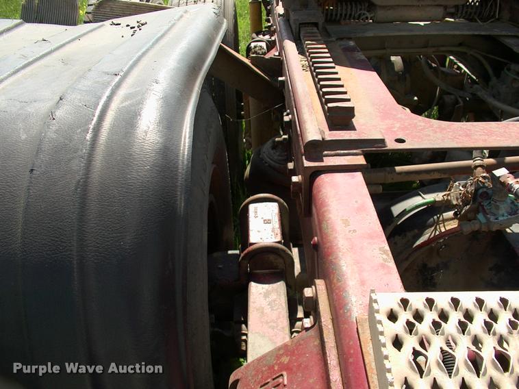 image for item DP9413 1996 Ford LTA9000 Aero Max semi truck