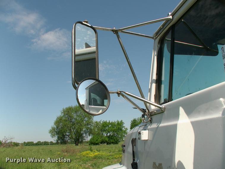 image for item DP9413 1996 Ford LTA9000 Aero Max semi truck