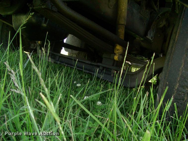 image for item DP9413 1996 Ford LTA9000 Aero Max semi truck