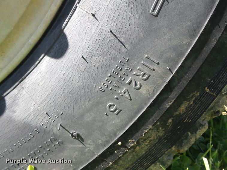 image for item K7651 1993 Mack CH613 semi truck