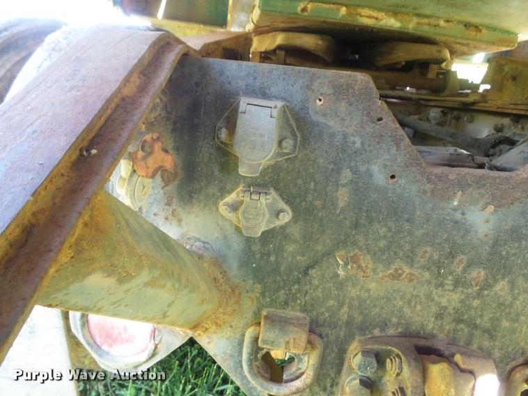 image for item K7651 1993 Mack CH613 semi truck