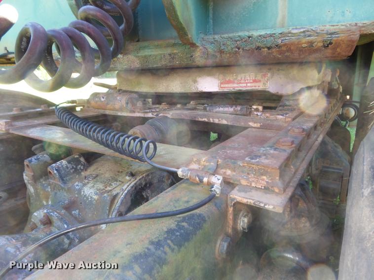 image for item K7651 1993 Mack CH613 semi truck