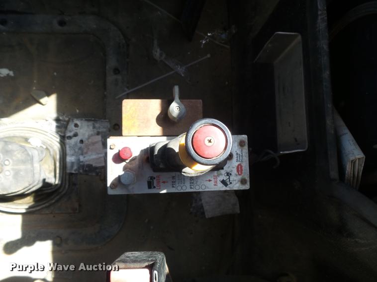 image for item K7651 1993 Mack CH613 semi truck