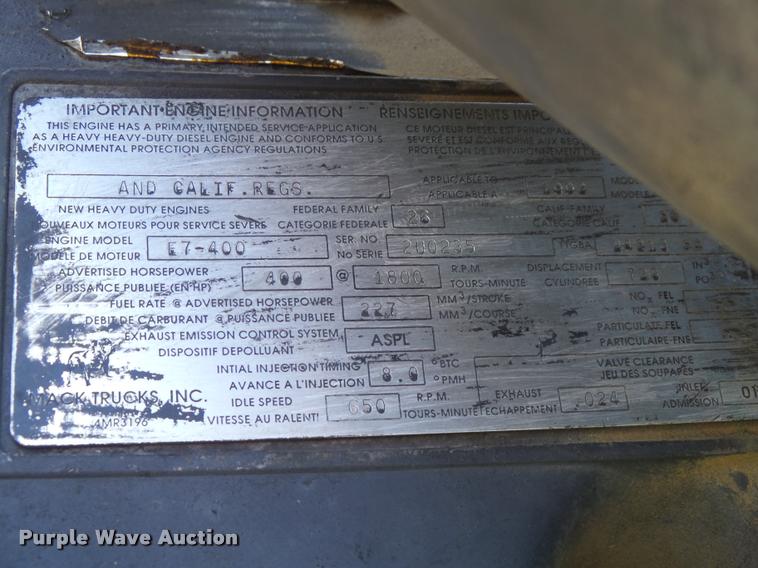 image for item K7651 1993 Mack CH613 semi truck