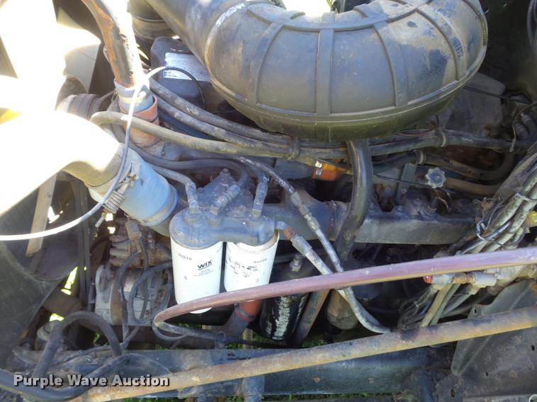 image for item K7651 1993 Mack CH613 semi truck