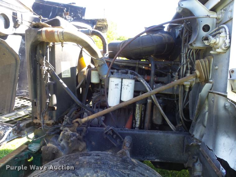 image for item K7651 1993 Mack CH613 semi truck