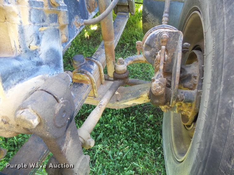 image for item K7651 1993 Mack CH613 semi truck