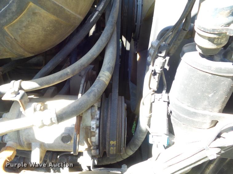 image for item K7651 1993 Mack CH613 semi truck