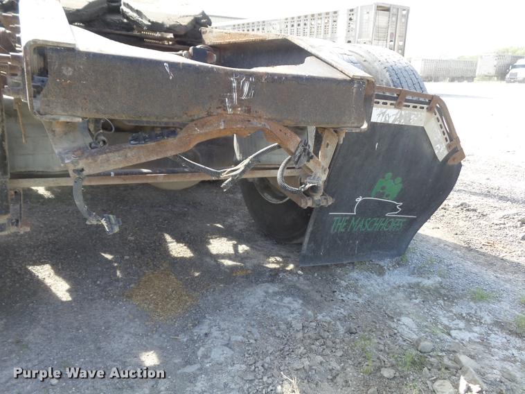 image for item K7654 2005 Mack CHN613 semi truck