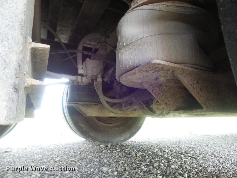 image for item K7675 1993 Kentucky dry van trailer