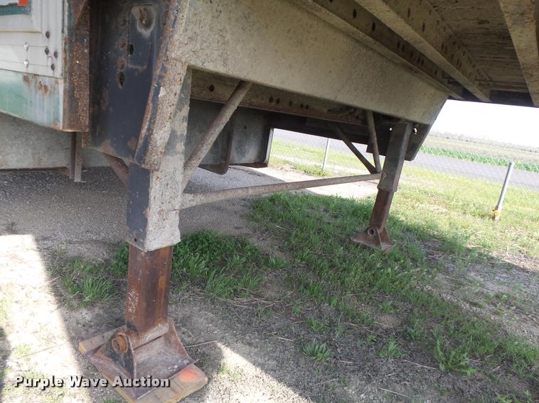 image for item K7675 1993 Kentucky dry van trailer