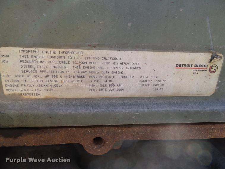 image for item L5536 2005 Freightliner Columbia semi truck